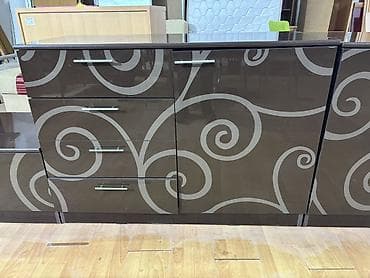 gurcu xengeli aparati: Düz TV altlığı, Polkalı — 4