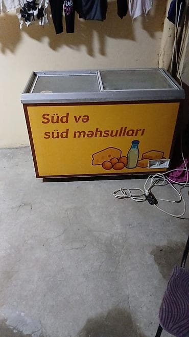 Şüşəli dondurucu