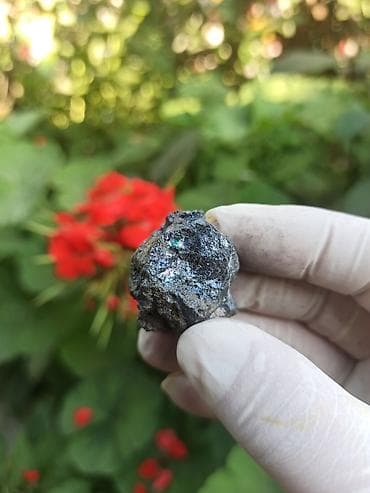 Təbii Daşların Satışı | Bornite • Magnetite | Orijinal Kolleksiya