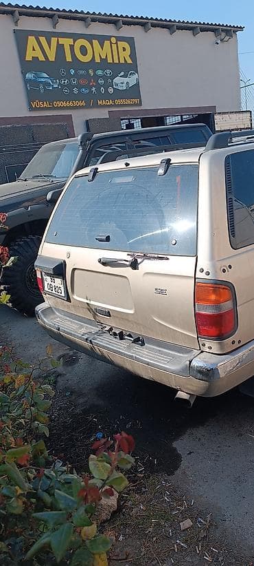 masin: Nissan Pathfinder: 3.3 l | 1998 il Ofrouder/SUV — 3