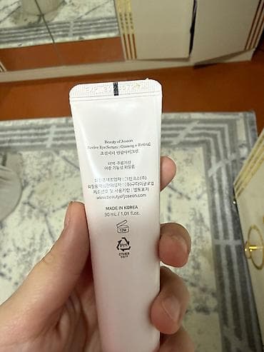 Salam satilir. Koreya brendi olan Beauty of Joseon-un "Revive Eye