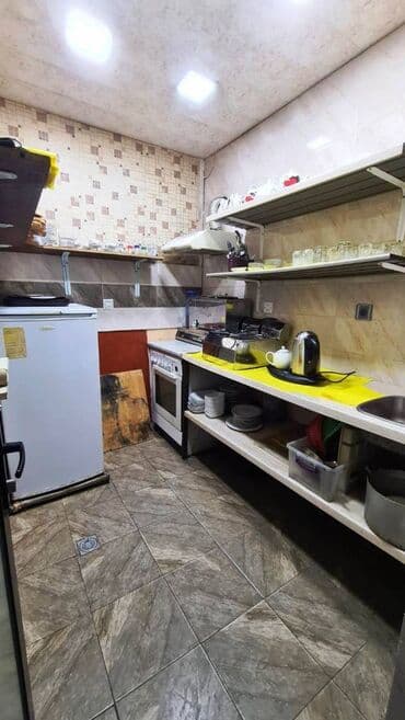 nerimanovda obyekt satilir: Köhnə Günəşlidə, Venesiya Şadlıq Sarayı yaxınlığında, Turş su — 20