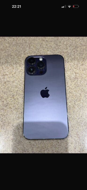 iphone xs pro max: IPhone 14 Pro Max, Qara, Face ID — 4