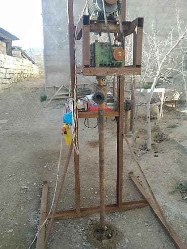 Su quyusu (artezian) qazmaq üçün qurğu. 0 faza 220W ilə işləyir. 30 — 3
