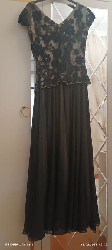 ziyafət donlar: Toyluq paltar 200 manata alınıb. 70 manata satilir. catdirilma var — 3