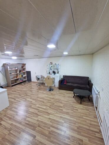 mingecevirde menziller: Əmlak bu günə qədər gözəllik salonu kimi fəaliyyət göstərirdi. Istilik — 3