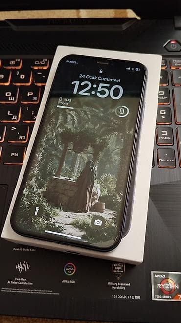 note 11 ekran: IPhone 12, Qara, Face ID — 2