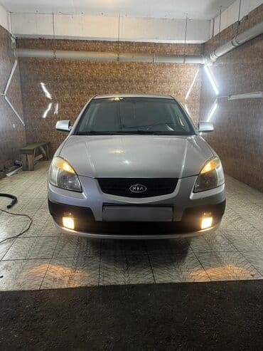 lada kalina 2005: Kia Rio: 1.5 l | 2008 il Sedan — 1