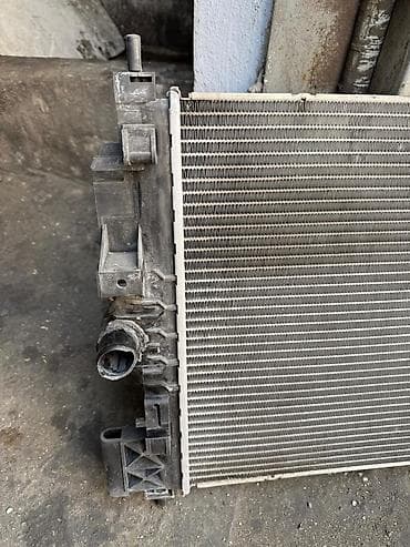 Mühərrik soyutma radiatorları: Avtomobil üçün mühərrik soyuducu radiator - Material: alüminium — 2
