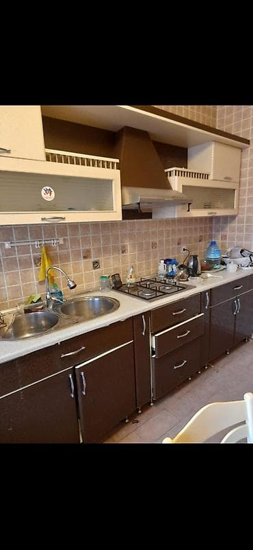 ikinci el su ceni: 🐞Metbex mebeli Qiymet 600 azn yaxşı veziyyetde ölçü 2.80 üzərində qaz — 1