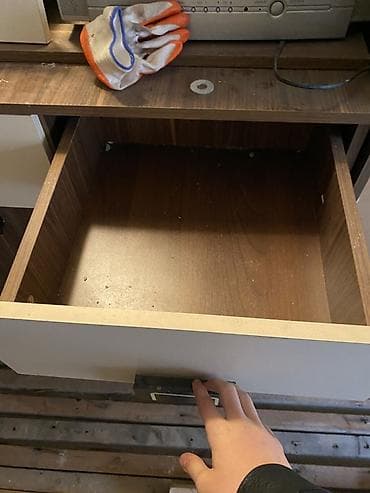 Düz TV altlığı, Polkalı, Laminat — 3