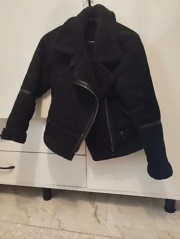 abş çəkmələri: Qara rəngli qışlıq qadın kürkü/şerpa astarlı biker üslublu gödəkçə. - — 1