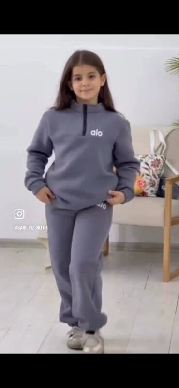 son zeng yubkalari: Uşaq üçün iki hissəli idman dəsti - Üst geyim: yarım-fermuarlı, dik — 4