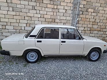 ford transit muherrik: VAZ 2107 sedan - Korpus: 4 qapılı sedan, bej rəng - Mühərrik və — 3