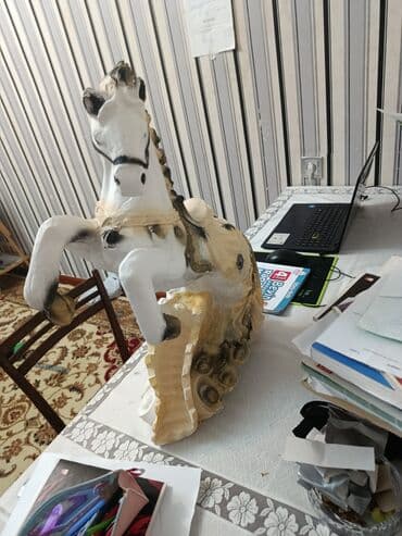 ваза напольная керамическая высокая: Dekorativ at heykəli - Material: gips(ərinti görünüşlü) - Rənglər — 4