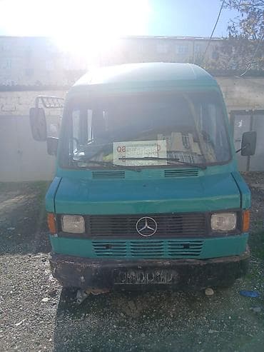 kia sorento 2005: Mercedes-Benz Vito: 2.5 l | 1991 il Mikroavtobus — 2