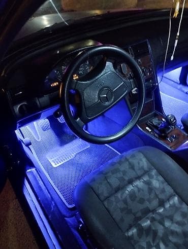 maşın opel: Mercedes-Benz C240 sedan - Kuzov: W202 sedan, qara rəng - Mühərrik — 5