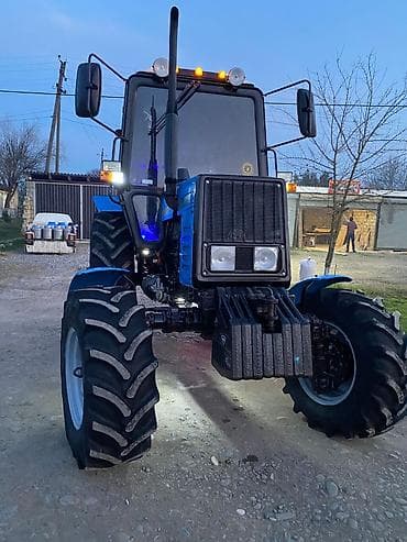 Холодильное оборудование: Belarus 892 traktor Xüsusiyyətlər: - Model: Belarus 892 (etiket — 4