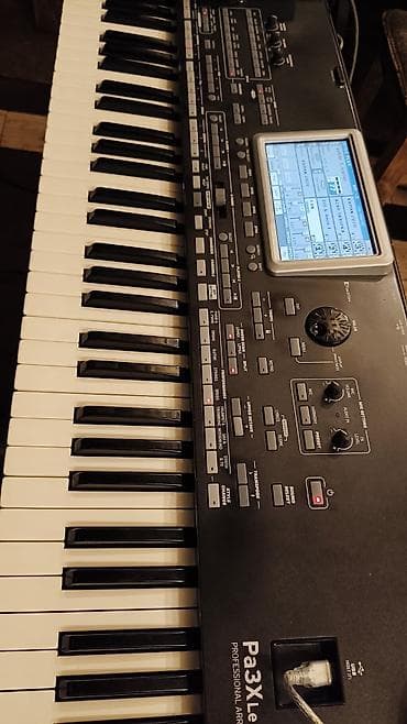 yamaha kalonkalari: Sintezator, Korg — 1