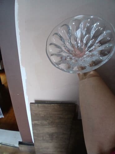 tom xrustal qablar: Vaza dəsti — 8