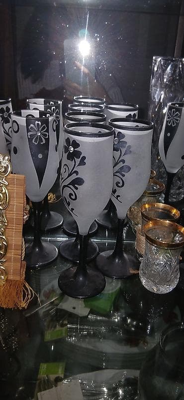 lepqa qablar: Qədəhlər, rəng - Qara, Şüşə, Türkiyə — 6