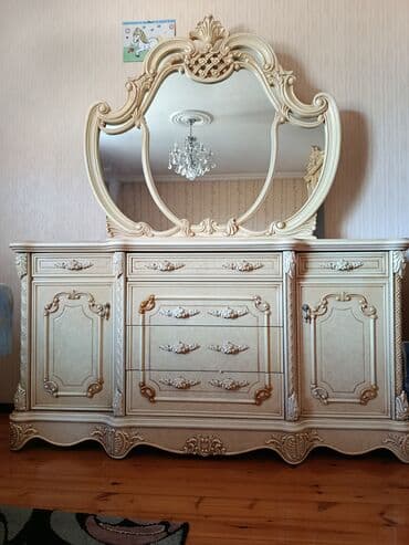 işlənmiş şifoner: İşlənmiş, Güzgülü, Malayziya — 3