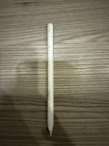 telefon ucun qələm: Apple Pencil (2-ci nəsil) 2 il istifadə olunub tam işləkdir yeni ipad — 2