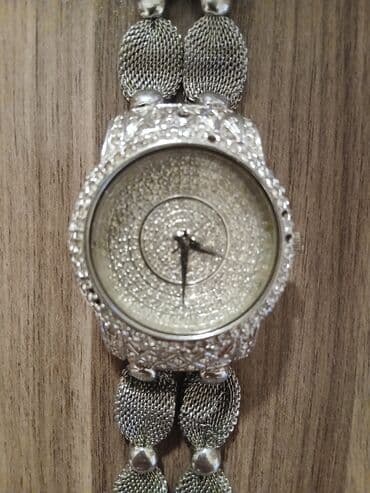 золотые часы женева 750 пробы женские: Б/у, Наручные часы, цвет - Серебристый — 3