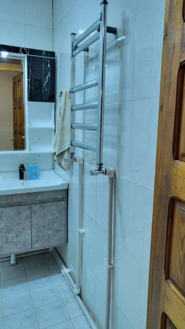 7 mikrorayonda kiraye evler: Suraxani rayonu,Yeni Günəşli qəsəbəsi,Qartalin yanında, 9 mərtəbəli — 18