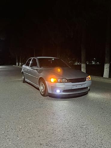diffuser satisi: Opel Vectra: 1.8 l | 1999 il 320000 km Sedan — 2
