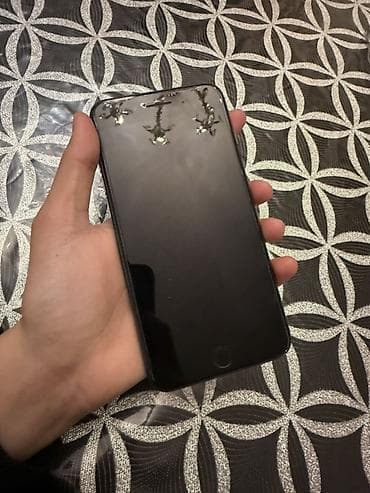 iphone 11 ikinci el: IPhone 8 Plus, 64 GB, Qara, Barmaq izi — 5