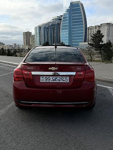elden ele kredit masinlar: Chevrolet Cruze LTZ sedan - Korpus: 4 qapılı sedan, qırmızı rəng - — 1