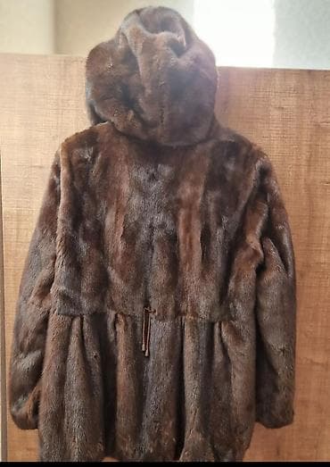 qadın xəz papaqları: Qadın üçün təbii xəz kürk - Rəng: tünd qəhvəyi, vahid və parlaq xəz — 1