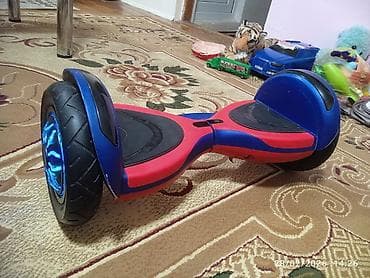 İdman formaları: 2ci eldir. Rəngi qırmızı ve mavidir.isıqlidir — 1