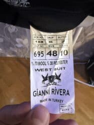 göy rəngli kişi cemperləri: Ölçüsü - 48/6. Rəng - Tünd göy. Tam dəst - Pencək, jilet, şalvar. Az — 5