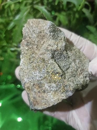 ceki daşlari: Kolleksiyacıların Diqqətinə! Ruby + Pyrite 😍💎 Nadir Təbii mineral — 7