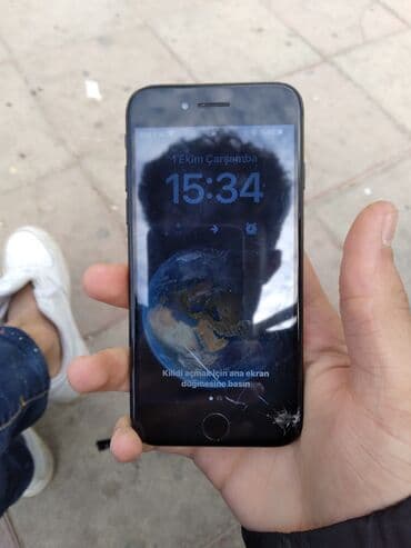 iphone se 2016 ekran: IPhone SE 2020, Qara, Qırıq — 1