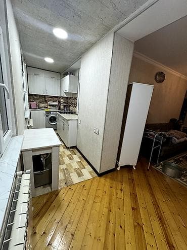 goycayda evler: Bakı, Qaraçuxur qəs., 3 otaqlı, Köhnə tikili, m. Neftçilər, 59 kv. m — 2