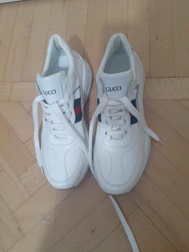 Məhsul: Gucci ağ krossovkalar - Model: Ağ “dad sneaker”/chunky