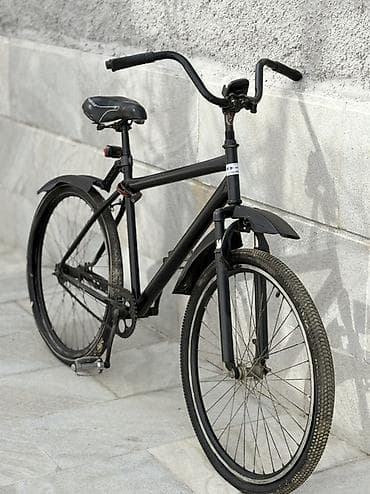 Velosiped aksesuarları: Şəhər velosipedi – tam qara rəng Xüsusiyyətlər: - Klassik şəhər — 1