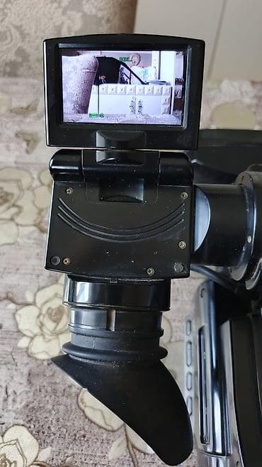 adapt: Sony peşəkar video kamera – HD çəkiliş Sony HD-2000 model 64 yaddaş — 5