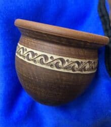 servis qab: Saxsı qablar keramila yemək qabları satılır.Yenidir.Çeşidlər çoxdur — 8