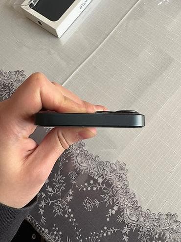 iphon xr: IPhone 13, 256 GB, Midnight, Face ID — 4