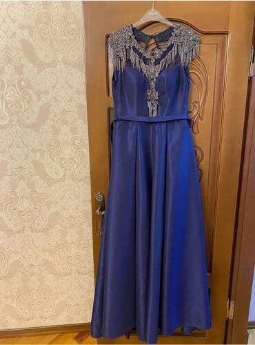 elbiseler: Tünd göy rəngdə zərif gecə libası - Model: A-kəsimli, döşəmə — 6