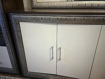 taxta şifaner: Geniş güzgülü bufet/konsol - Üslub: klassik-modern qarışığı — 2