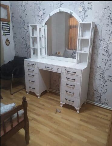 salon üçün divanlar: Moykasız, Siyirməli, Polkasız, Şüşə, Türkiyə, Kredit yoxdur — 7