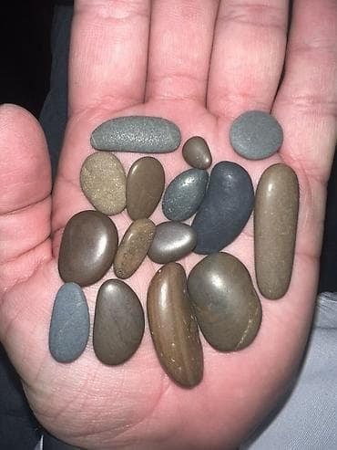 Dəniz çınqılları dəsti - Tərkib: müxtəlif ölçü və formada 15 ədəd