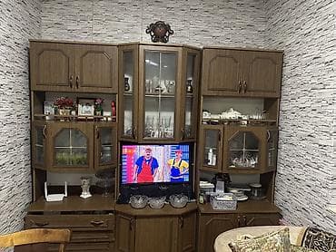 Mebel dəsti – qonaq otağı üçün künc vitrinli divar komplekti -