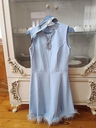 sizanaqlara qarsi maz: Zərif açıq mavi rəngdə qolsuz ziyafət/ətəkli don. 2 dəfə geyinilib — 1