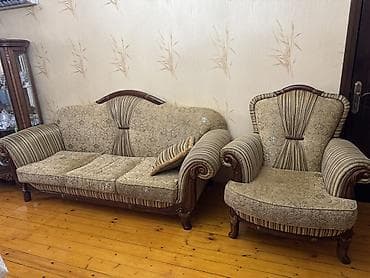 pano: Klassik üslubda qonaq otağı mebel dəsti Tərkib: - 3 nəfərlik divan — 2